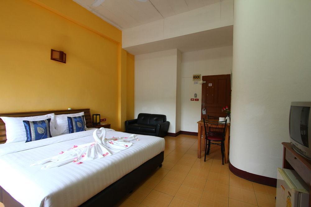 Sea U Honey Hotel Patong Eksteriør billede