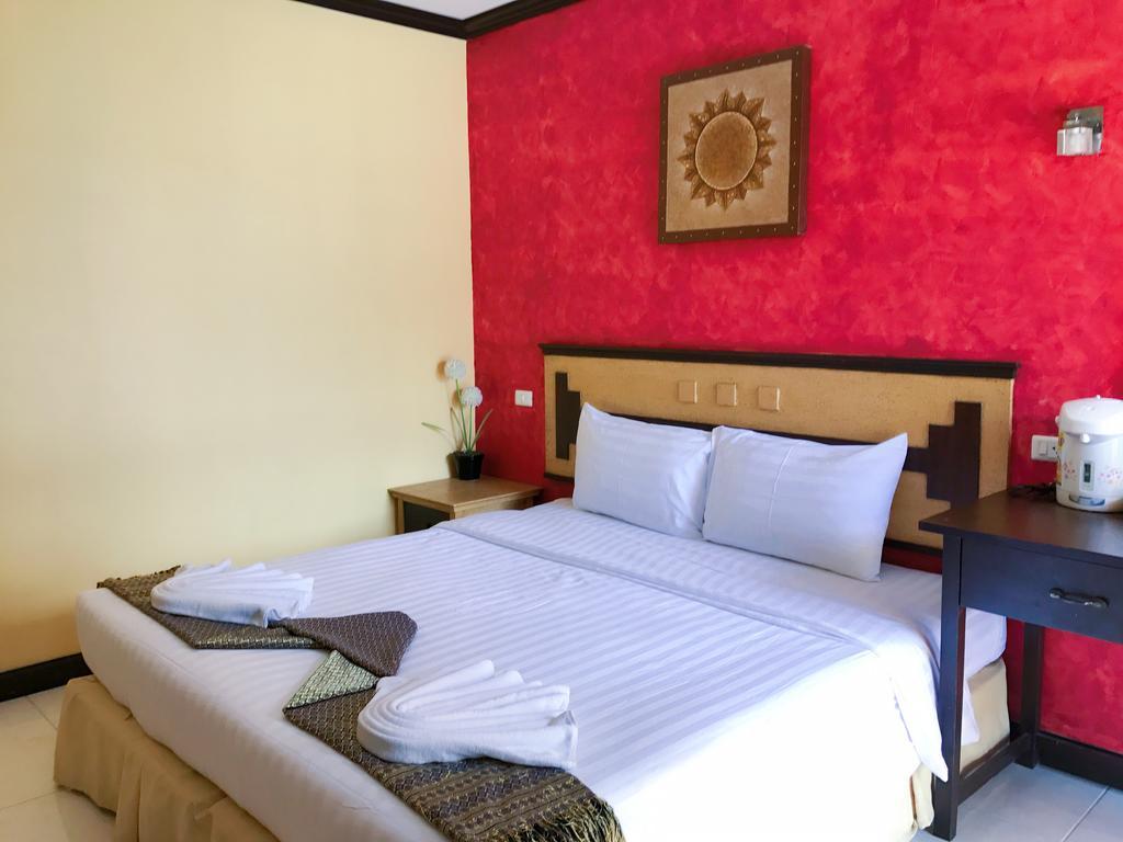 Sea U Honey Hotel Patong Eksteriør billede